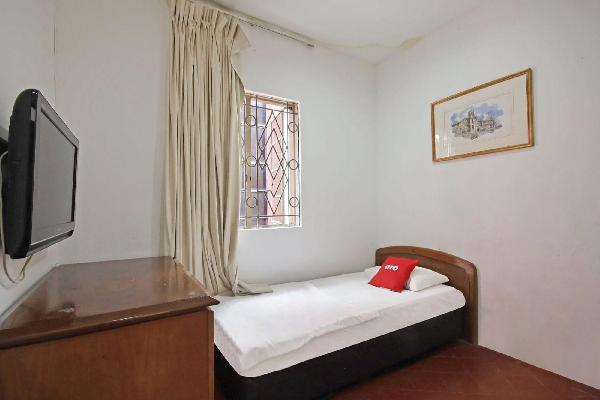 Oyo 89562 Shalimar Hotel 2*